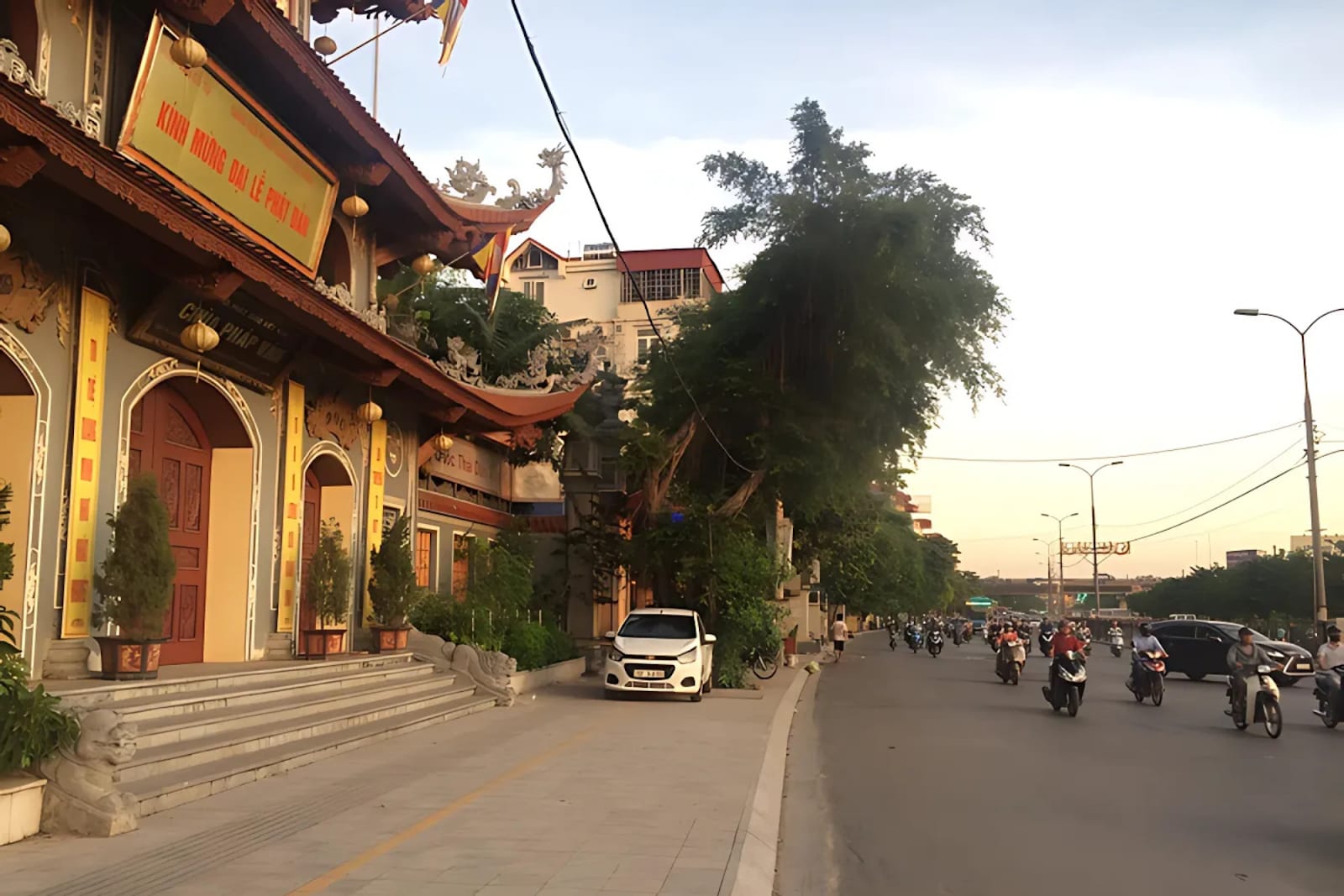 Chùa Pháp Vân là một công trình Phật giáo nổi tiếng, được xếp hạng di tích lịch sử quốc gia năm 1991